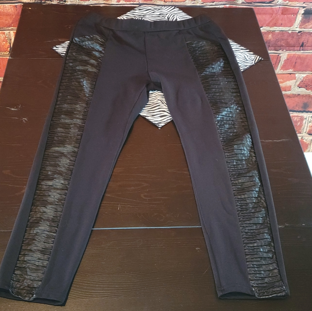 Fleece Lined Leggings with Faux Leather Accent